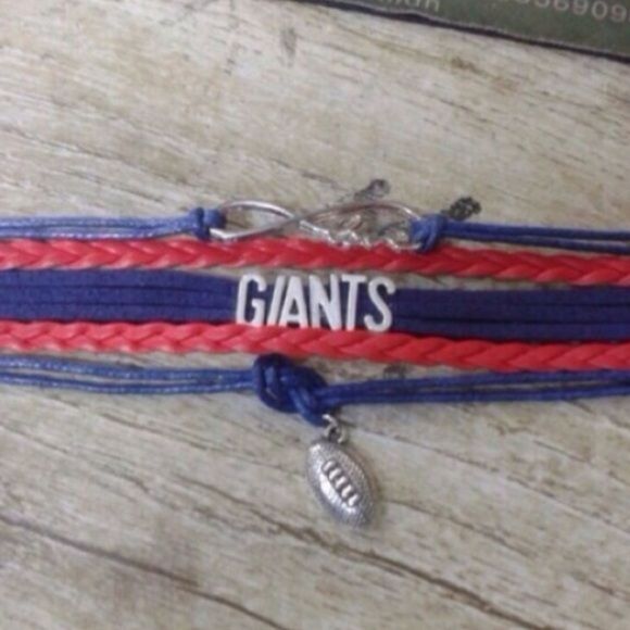 New York Giants - Picture 2 of 3